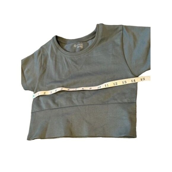 Offline Women's Blue Crop Athletic Top Size Small - Picture 5 of 7